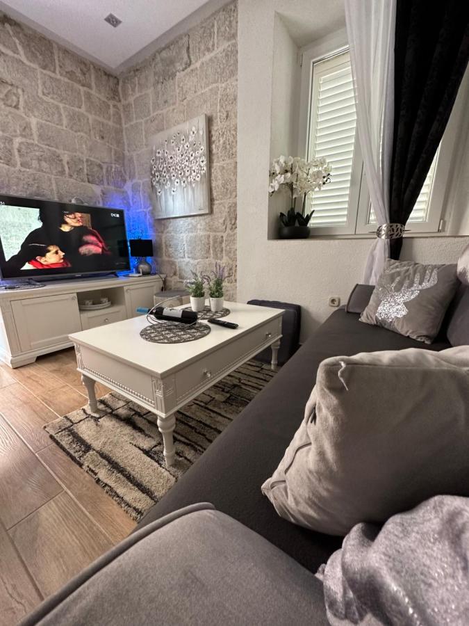 Cherry Luxury Apartment 科尔丘拉 外观 照片